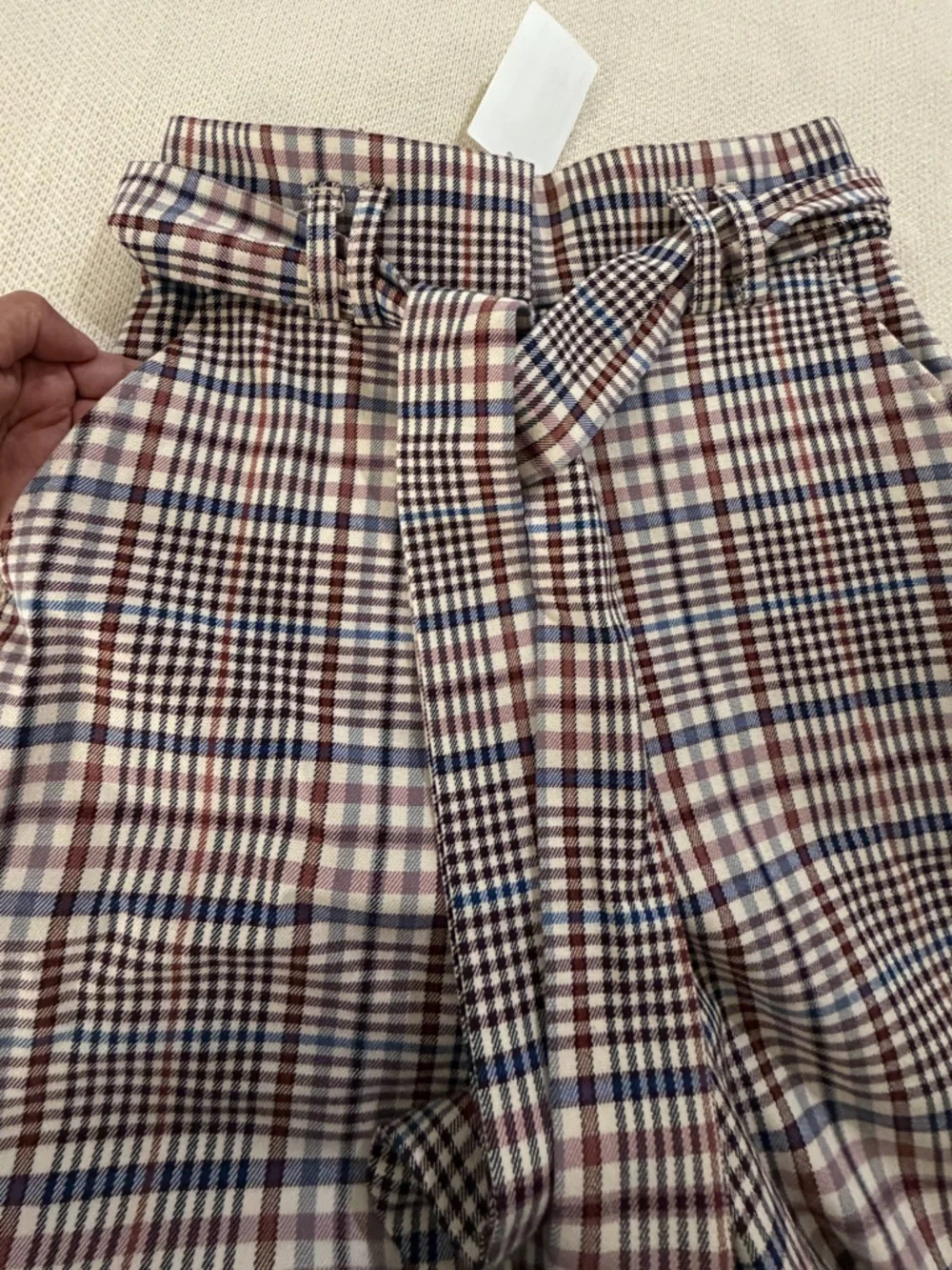 H&M Checked Tie-Waist Wide Leg Pants - Beige Plaid - Picture 8 of 13